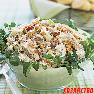 Salad with chicken and walnuts.jpg