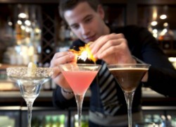 6 февраля - Международный день бармена
