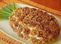 Салат с ананасами и курицей