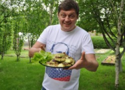 Дачный ужин из кабачков на гриле с Олегом Пахолковым. ВИДЕО