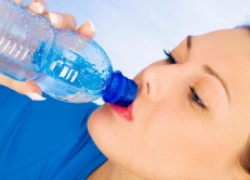 Вода из пластиковых бутылок может спровоцировать бесплодие