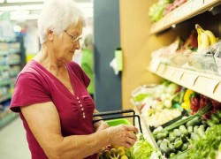 Зачем пожилым людям нужны витамины группы в и каротин?