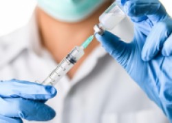Российские ученые закончили испытания первой в мире вакцины от COVID-19