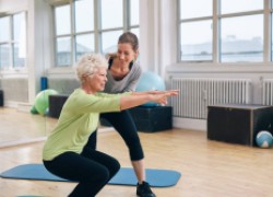 Зачем пожилым нужны упражнения на равновесие 
